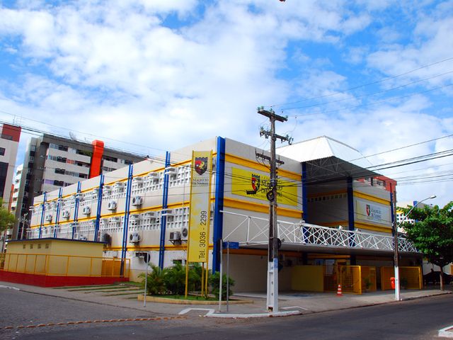 Faculdade Mauricio de Nassau - Pajuçara, Maceió, AL - Apontador